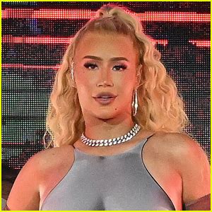 iggy azalea nudes|Iggy Azalea Launches OnlyFans Account